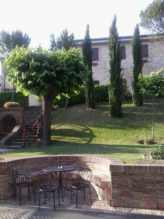 Marchese Del Grillo Hotel Fabriano Luaran gambar